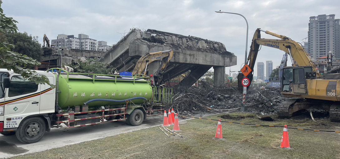 配合山貓/怪手/刨除機施工
