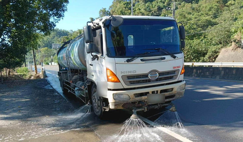 睿承開發工程行提供全台各地區灑水車工程相關服務